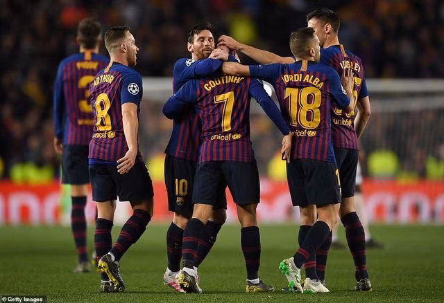 Barcelona gặp đối thủ khó chơi Liverpool ở bán kết