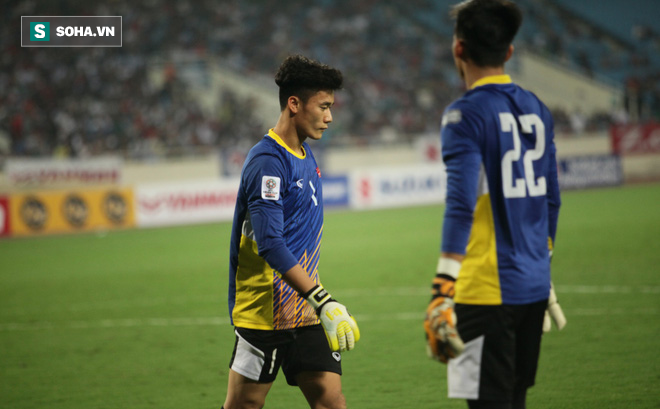 HLV Chu Đình Nghiêm vẫn chưa dám mạo hiểm để sử dụng Tiến Dũng. HLV Chu Đình Nghiêm vẫn chưa dám mạo hiểm để sử dụng Tiến Dũng.