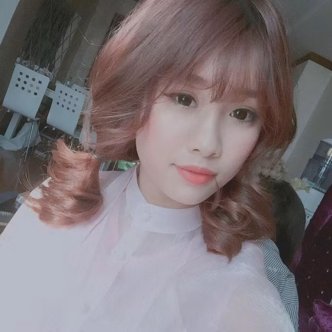 ban gai kin tieng xinh nhu hoa cua tien dao van toan hinh anh 8