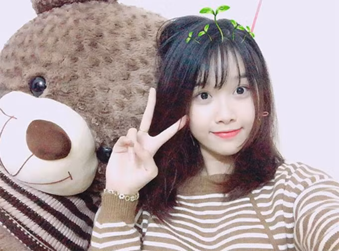 ban gai kin tieng xinh nhu hoa cua tien dao van toan hinh anh 5