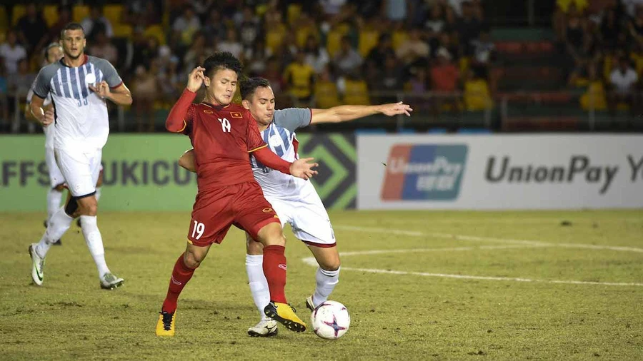 Đội hình Việt Nam vs Philippines: Quang Hải đá tiền đạo