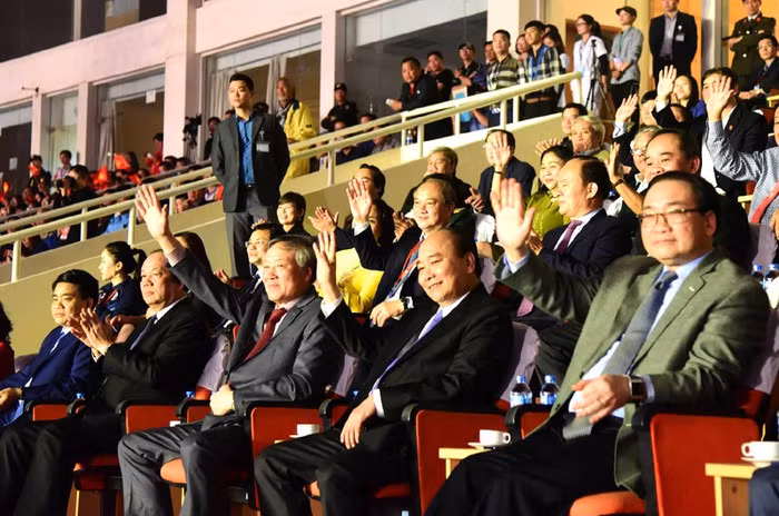 Thủ tướng Nguyễn Xuân Phúc, Bí thư Thành ủy Hà Nội Hoàng Trung Hải và các đại biểu dự Lễ khai mạc Đại hội