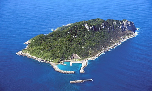 Đảo Okinoshima của Nhật Bản. Ảnh: Asahi Shimbun 