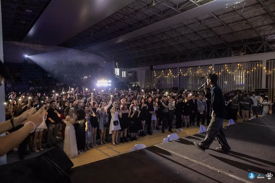 Một đại tiệc chia tay K17 ra trường náo nhiệt, đáng nhớ đúng với tinh thần, nhiệt huyết tuổi trẻ HAU.