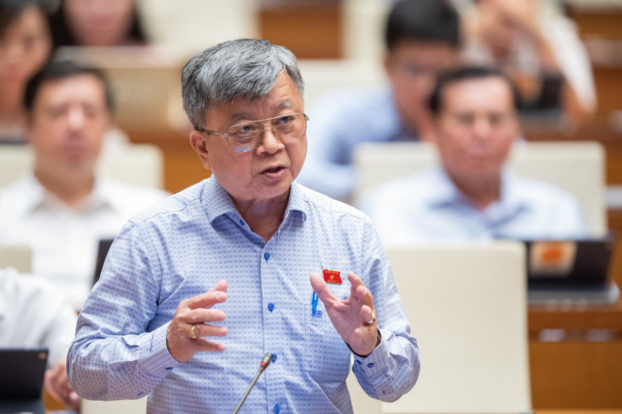 Đại biểu Trương Trọng Nghĩa - Đoàn ĐBQH Tp.Hồ Chí Minh. Đại biểu Trương Trọng Nghĩa - Đoàn ĐBQH Tp.Hồ Chí Minh.