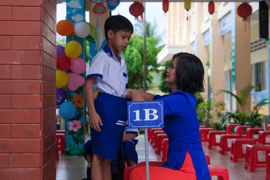 Không khí đón trò ấm áp tình thầy trò trong ngày tựu trường. Không khí đón trò ấm áp tình thầy trò trong ngày tựu trường.