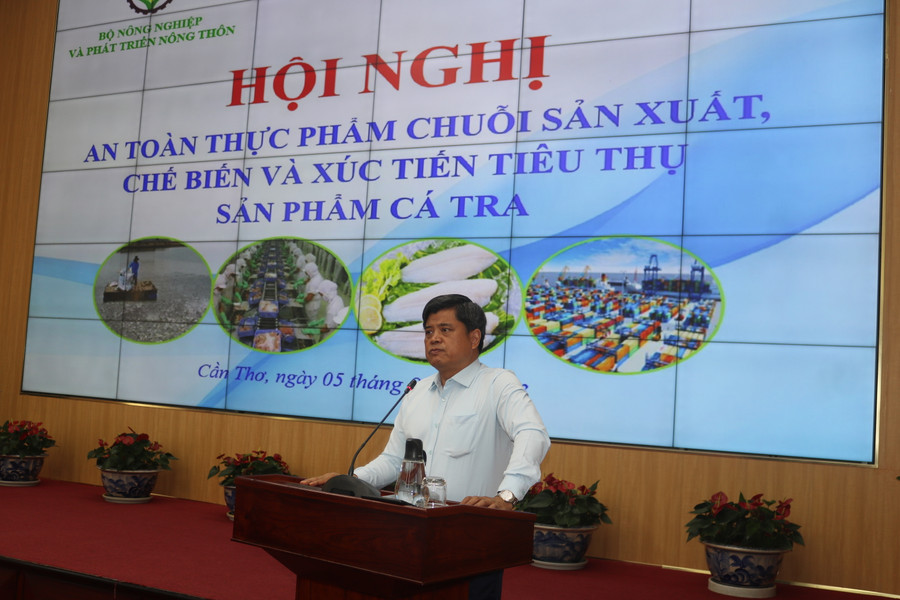 Thứ trưởng Bộ Nông nghiệp và Phát triển nông thôn Trần Thanh Nam phát biểu chỉ đạo hội nghị.