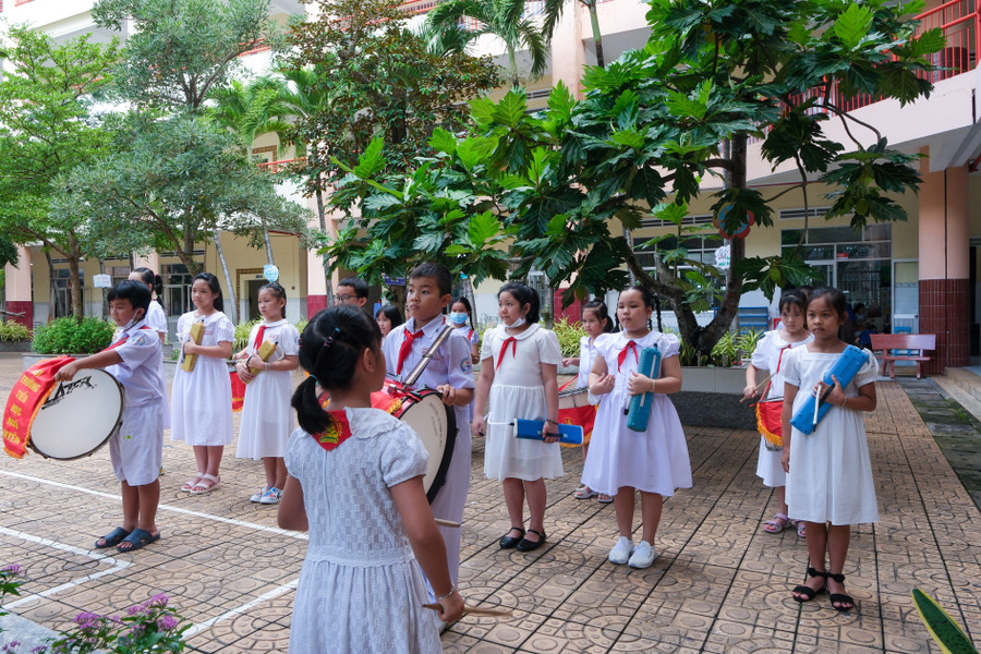 Học trò trường Ngô Quyền tất bật tập luyện cho khai giảng năm học mới. Học trò trường Ngô Quyền tất bật tập luyện cho khai giảng năm học mới.