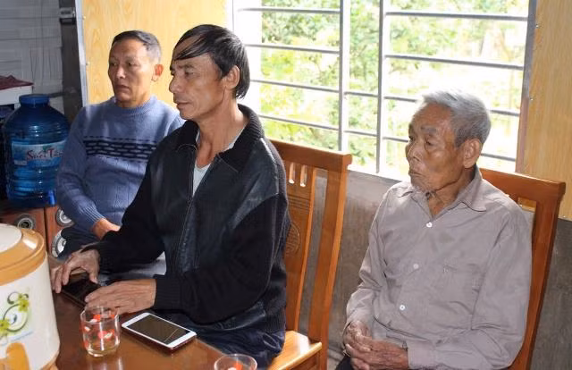 Nhiều gia đình tại Hà Tĩnh vẫn không tin vào sự thật con mình là trong số các nạn nhân đã tử vong trong container ở Anh.