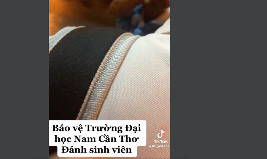 Hình ảnh được cắt từ clip lan truyền trên mạng xã hội. Hình ảnh được cắt từ clip lan truyền trên mạng xã hội.