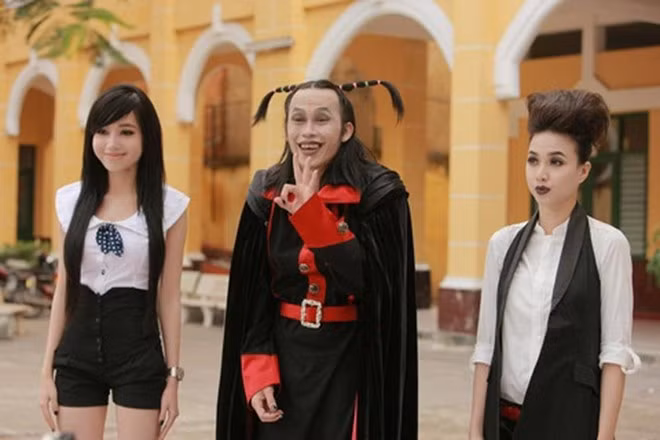 Những kiểu tóc khó nhịn cười của Hoài Linh 