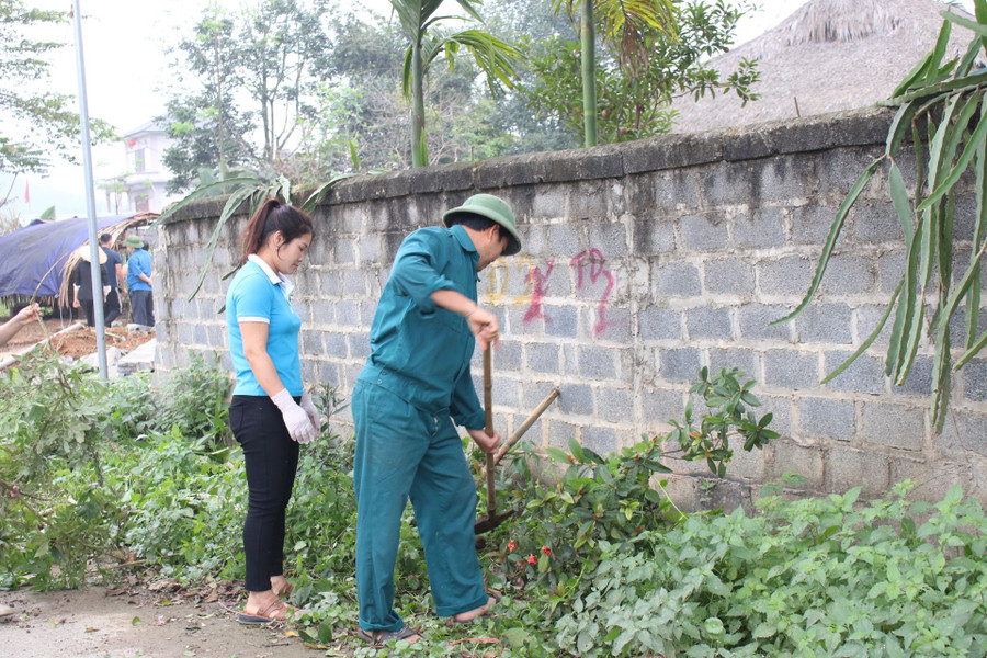Người dân trên địa bàn huyện Phú Lương đồng thuận hiến đất và hỗ trợ địa phương giải phóng mặt bằng để triển khai Dự án. Người dân trên địa bàn huyện Phú Lương đồng thuận hiến đất và hỗ trợ địa phương giải phóng mặt bằng để triển khai Dự án.