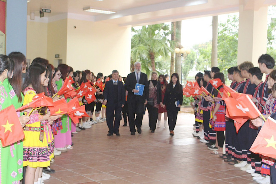 Năm 2023 đã có hơn 1000 lượt khách quốc tế từ nhiều quốc gia, vùng lãnh thổ trên thế giới đã đến Đại học Thái Nguyên thực hiện ký kết và triển khai các thỏa thuận hợp tác.