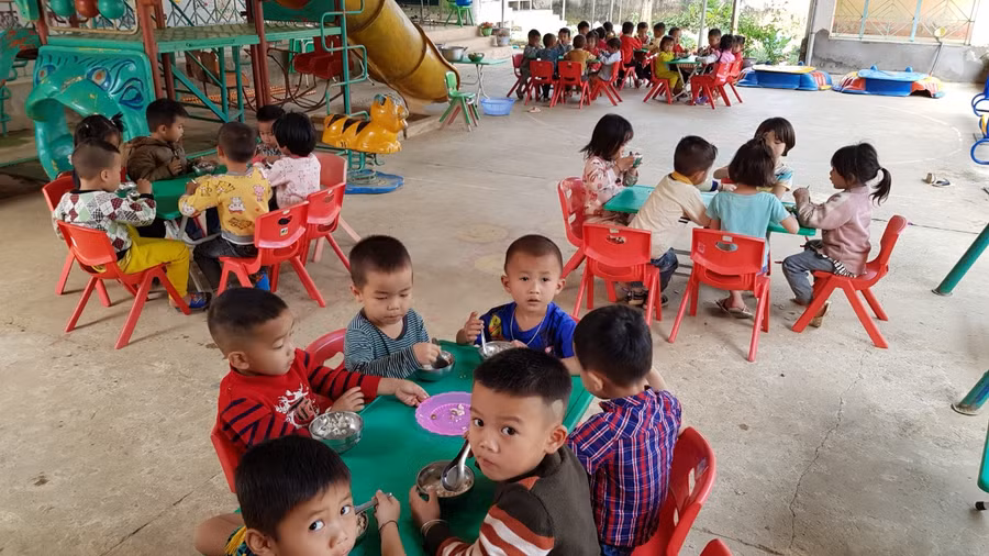 Đảm bảo khoảng cách giữa các nhóm lớp.