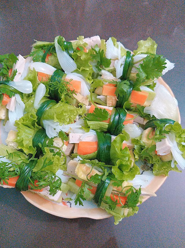 Món cuốn đang gây “bão” mạng xã hội khiến người người hăm hở học theo ảnh 3