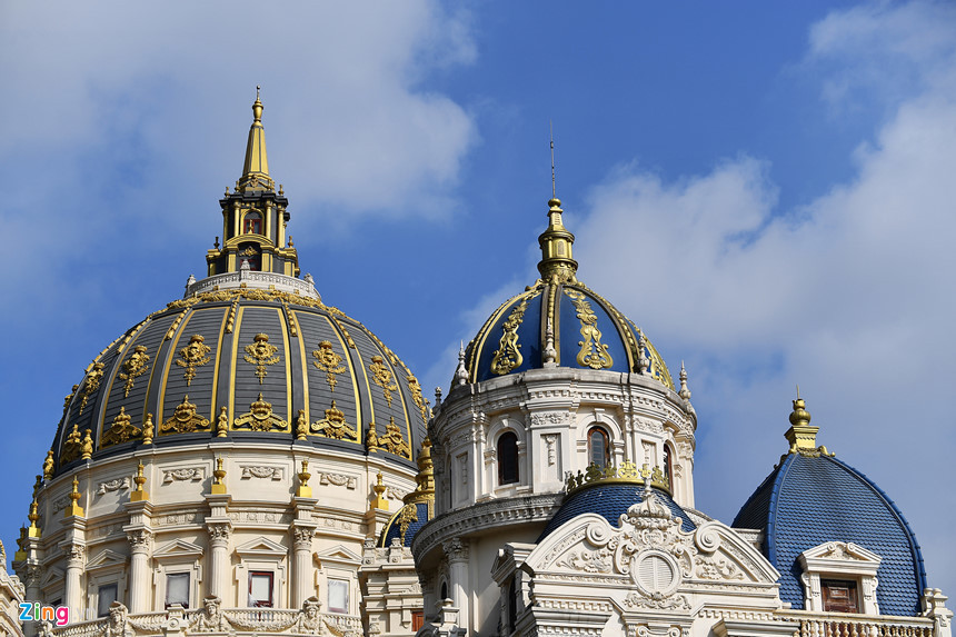 Lâu đài hoành tráng như cổ tích của đại gia Ninh Bình ảnh 10 Lâu đài hoành tráng như trong truyện cổ tích của đại gia Ninh Bình