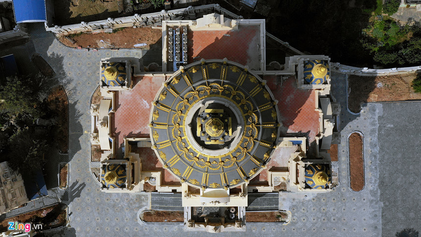 Lâu đài hoành tráng như cổ tích của đại gia Ninh Bình ảnh 5 Lâu đài hoành tráng như trong truyện cổ tích của đại gia Ninh Bình