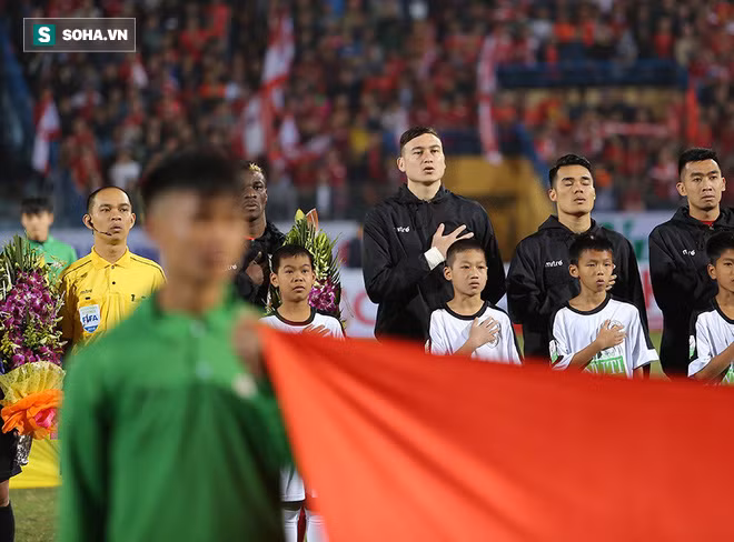 Cho tới bây giờ, Văn Lâm vẫn chưa thể quên được khoảng thời gian khó khăn, trong lần đầu tiên tìm về Việt Nam thử sức.