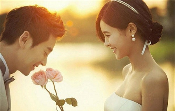 Có ai ngờ đúng trong đám cưới của mình, tôi lại bị vị khách mời đứng tuổi giáng cho một đòn đau điếng rét lạnh - Ảnh 1. Có ai ngờ đúng trong đám cưới của mình, tôi lại bị vị khách mời đứng tuổi giáng cho một đòn đau điếng rét lạnh - Ảnh 1.