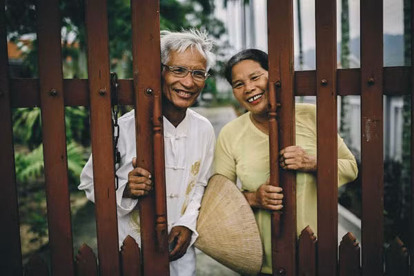 Quà cưới của cụ ông 73 tuổi và vợ hai sau hơn 20 năm ngày cưới