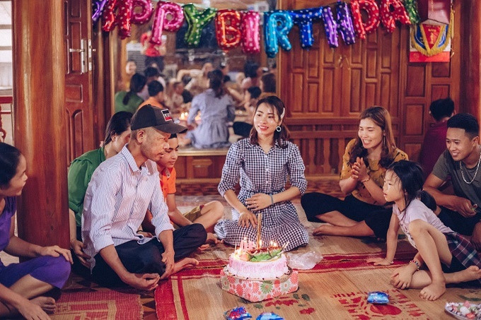 Nghẹn lòng tờ giấy ghi công việc chuẩn bị lễ cưới cho con gái của người cha ung thư