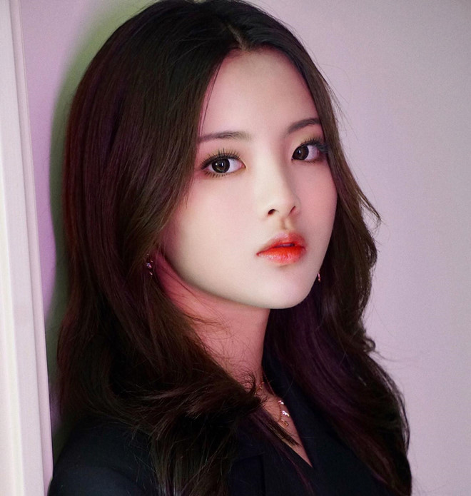 My nhan dep nhat Trung Quoc lo anh xau xi truoc khi noi tieng hinh anh 3 