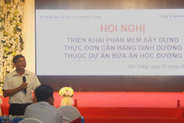 Ông Lý Tài Thế - Trưởng phòng Giáo dục Tiểu học Sở Giáo dục và Đào tạo Tỉnh Sóc Trăng hướng dẫn triển khai Dự án