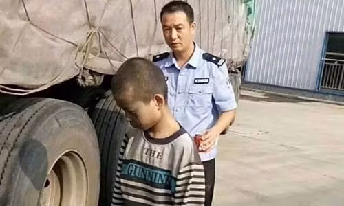 Xiaoneng được phát hiện tại một nhà máy ở thành phố Mịch La. Xiaoneng được phát hiện tại một nhà máy ở thành phố Mịch La. Ảnh: SCMP