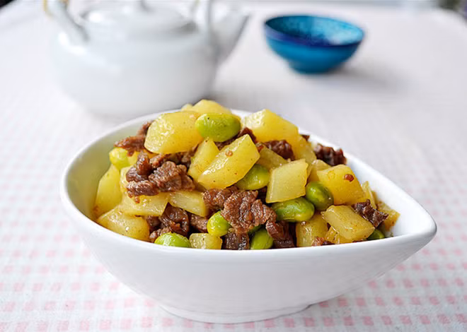 Bò xào khoai tây - giản dị mà ngon cơm - Ảnh 4.