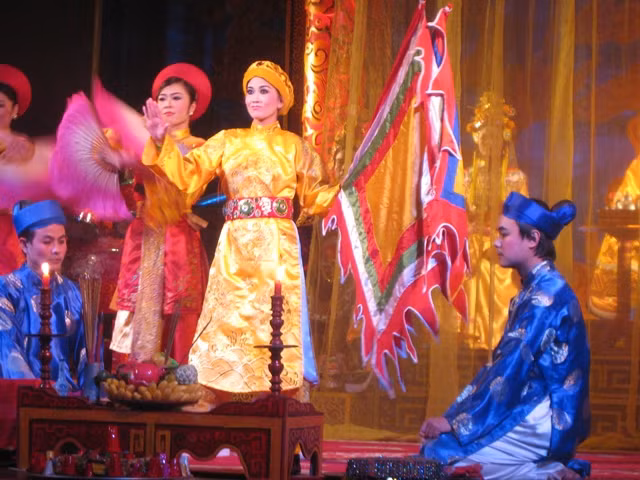 Nhiều tiết mục diễn xướng dân gian sẽ được các nghệ sĩ Nhà hát Tuồng Việt Nam "khoe" khi tham gia festival ở Ấn Độ. Ảnh: Bình Thanh