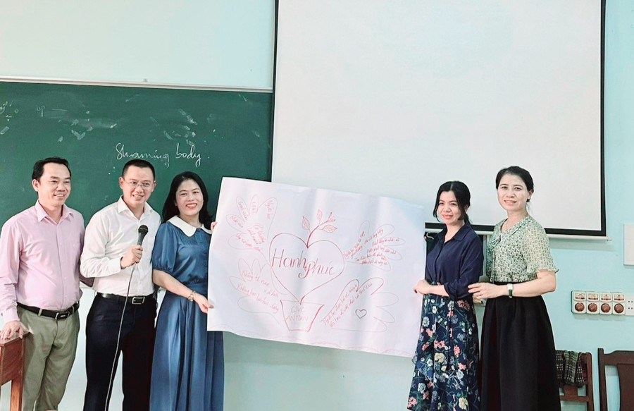 Công tác đào tạo, bồi dưỡng đội ngũ cán bộ quản lý và giáo viên được triển khai có hiệu quả.