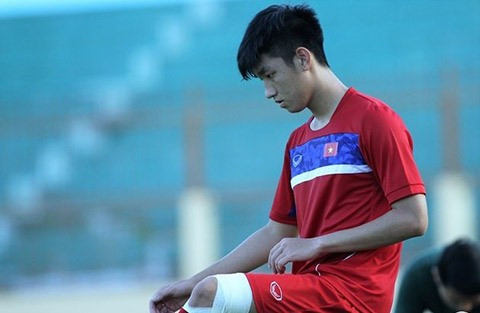 VFF vẫn đang theo dõi chấn thương của Trọng Đại và sẽ chuyển anh sang Trung tâm PVF để điều trị. VFF vẫn đang theo dõi chấn thương của Trọng Đại và sẽ chuyển anh sang Trung tâm PVF để điều trị.