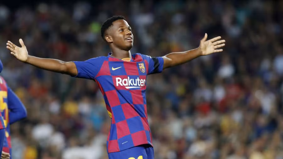 Sao trẻ Ansu Fati được tin rằng sẽ đá chính từ đầu thay vì Messi