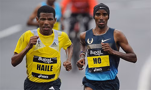 Farah (phải) và Gebrselassie (trái) từng có mối quan hệ thân thiết.