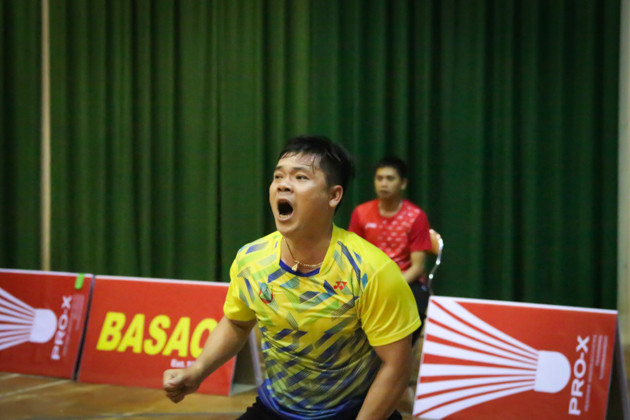 VĐV đoàn Sở GD&ĐT tỉnh Đắc – Lắk ăn mừng phấn khích sau pha ghi điểm. VĐV đoàn Sở GD&ĐT tỉnh Đắc – Lắk ăn mừng phấn khích sau pha ghi điểm.