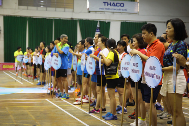 Giải Cầu lông Người giáo viên nhân dân toàn quốc năm 2019 có sự tham dự của gần 400 vận động viên đến từ 41 đoàn trong cả nước.