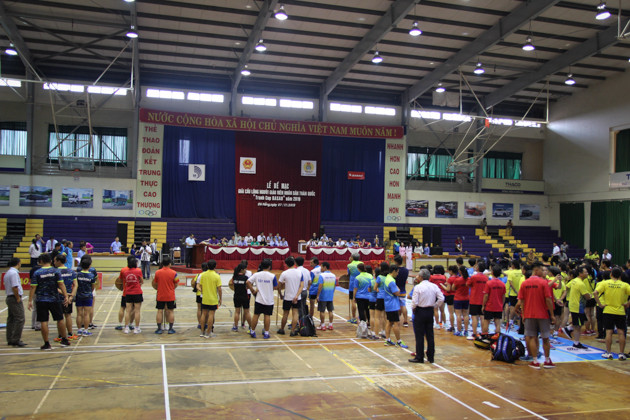 Toàn cảnh Lễ bế mạc Giải Cầu lông Người giáo viên nhân dân toàn quốc năm 2019.