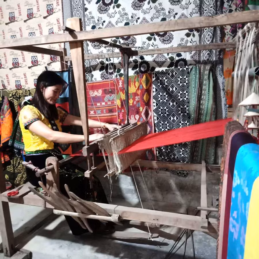 Phụ nữ Thái Tây Bắc, những chủ nhân sẽ gìn giữ, lưu truyền câu hát ru