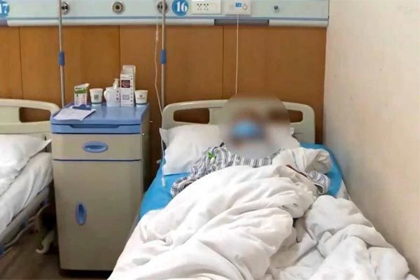 Ăn cháo nuốt phải răng giả, cụ ông nguy kịch ảnh 3 Nhập viện cấp cứu vì nuốt phải răng giả trong khi ăn cháo