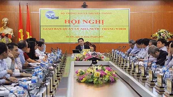 Siết chặt việc giả danh báo điện tử và tỷ lệ tin tiêu cực trên báo chí