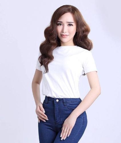 Nhã Kỳ sở hữu gương mặt thanh tú, vóc dáng thon gọn. Nhã Kỳ sở hữu gương mặt góc cạnh, thanh tú, vóc dáng thon gọn nữ tính. Ảnh: C.K