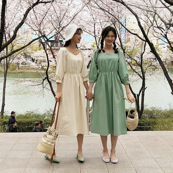 3 chất vải siêu mát cho mùa nóng, mặc mà như không mặc ảnh 7 Những chất liệu vải mát mẻ, không thể thiếu trong tủ đồ của các quý cô thời trang