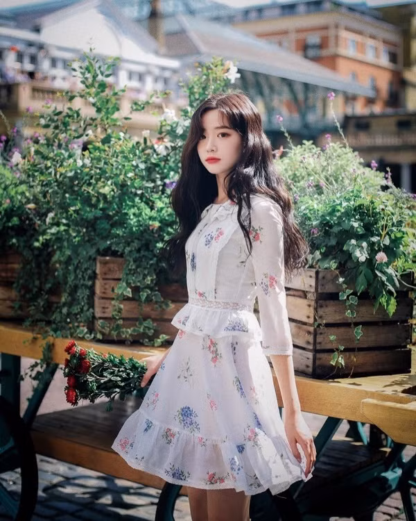 Những chất liệu vải mát mẻ, không thể thiếu trong tủ đồ của các quý cô thời trang