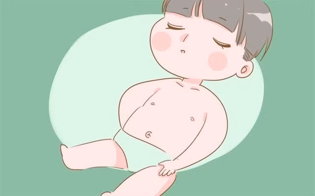 Khi nào mẹ nên cho bé mặc quần nhỏ? Đây là gợi ý chính xác nhất của chuyên gia