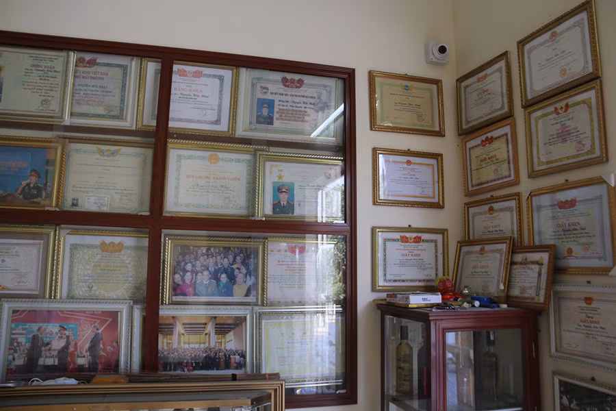 Cựu binh mua hơn 50 xe đạp tặng học sinh nghèo