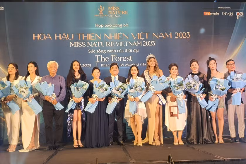 Hoa hậu thiên nhiên Việt Nam 2023 - Miss Nature Vietnam 2023 được sự hỗ trợ của đội ngũ cố vấn là các chuyên gia uy tín.