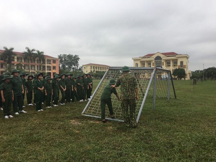Chương trình đã giúp các em học sinh hình thành ý thức trong việc học tập, rèn luyện, góp phần giáo dục, bồi dưỡng cho các em tinh thần yêu nước. Chương trình đã giúp các em học sinh hình thành ý thức trong việc học tập, rèn luyện, góp phần giáo dục, bồi dưỡng cho các em tinh thần yêu nước.