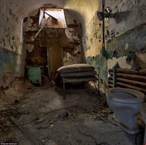 Chuyen rung ron o cac dia diem noi tieng the gioi-Hinh-10