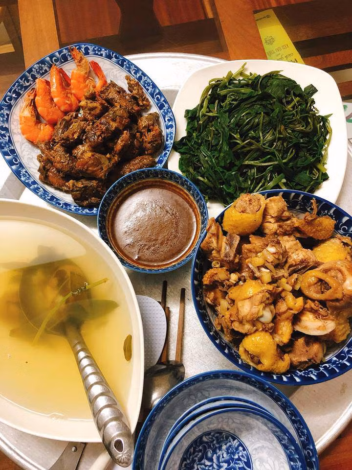 9x khoe nhung mam com nau voi sau gio lam, chi em thot len “uoc gi duoc nhu co ay” - 5