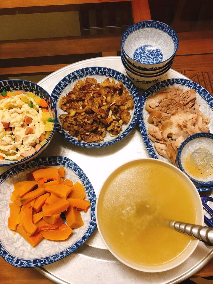 9x khoe nhung mam com nau voi sau gio lam, chi em thot len “uoc gi duoc nhu co ay” - 11